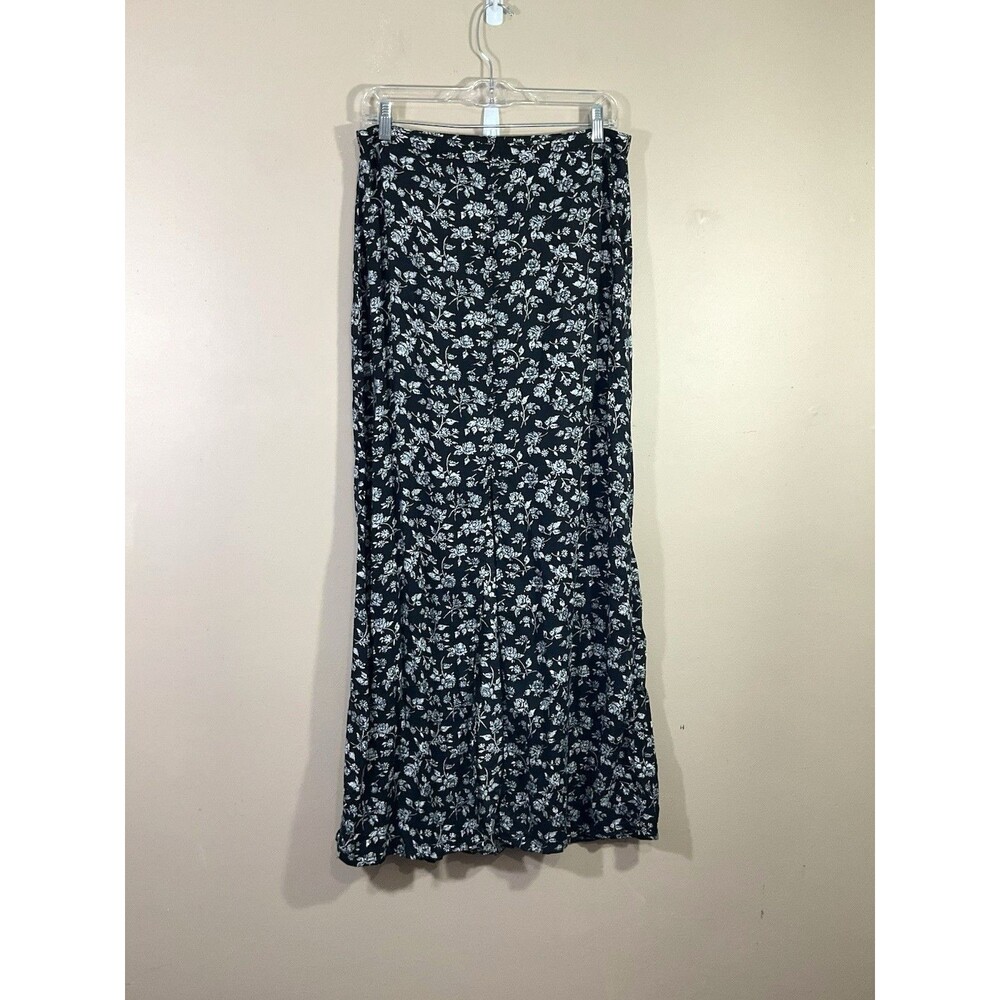 Mossimo Womens Floral Maxi Skirt M Black Whimsigoth Festival Dark Cottage Fairy
